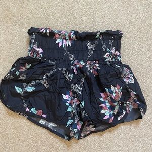 Free People FP Movement “The Way Home Shorts” S